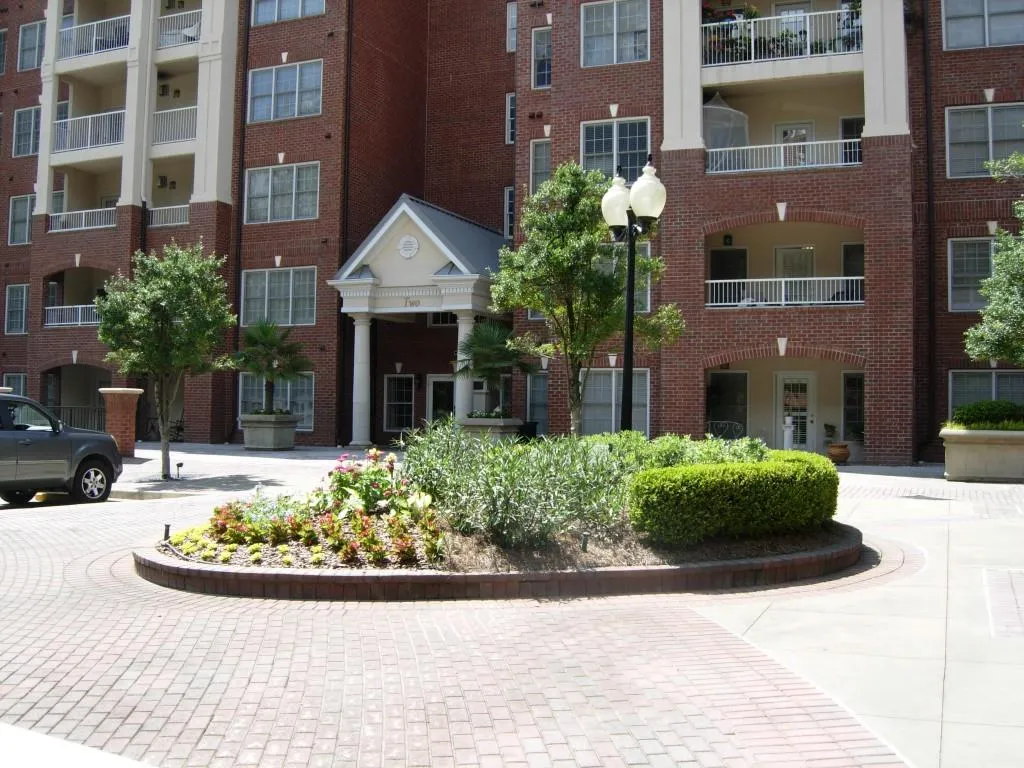 211 Colonial Homes Drive Unit 2202, Atlanta, Georgia 30309, 2 Bedrooms Bedrooms, ,2 BathroomsBathrooms,Residential,Sold,211 Colonial Homes Drive Unit 2202,5702108