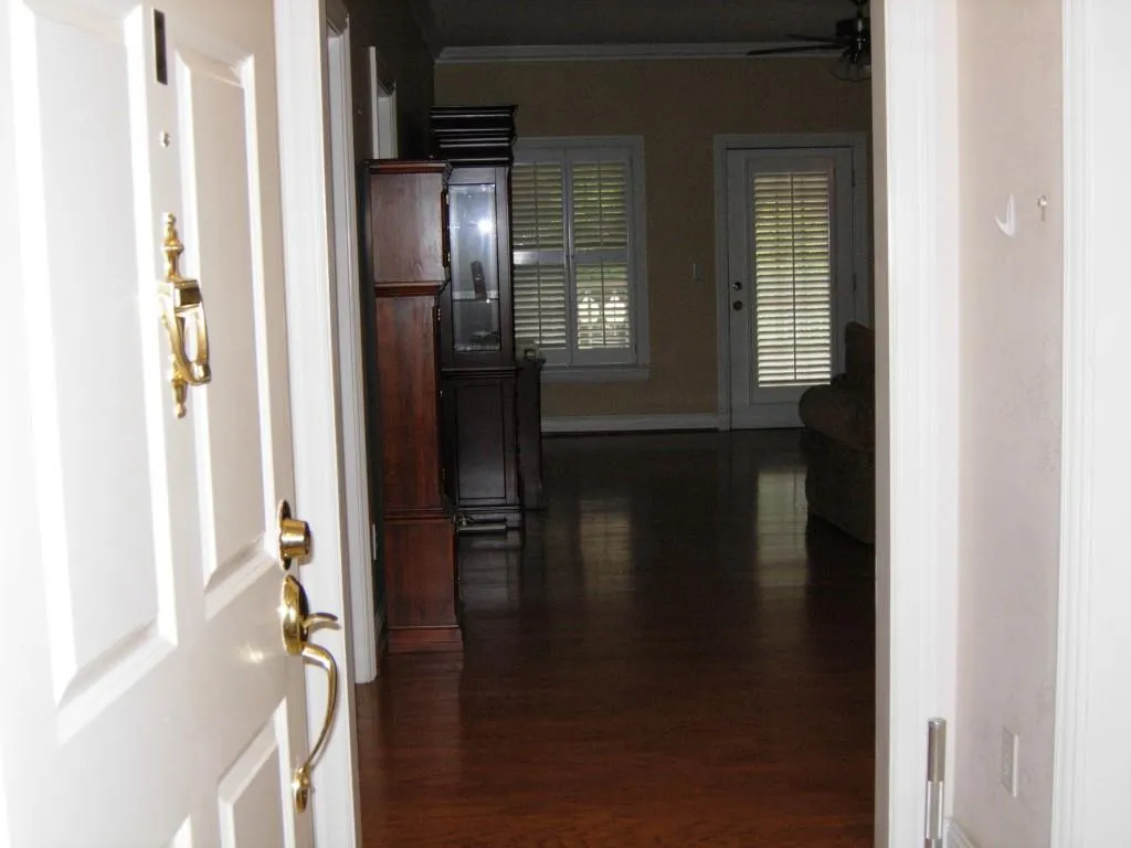 211 Colonial Homes Drive Unit 2202, Atlanta, Georgia 30309, 2 Bedrooms Bedrooms, ,2 BathroomsBathrooms,Residential,Sold,211 Colonial Homes Drive Unit 2202,5702108