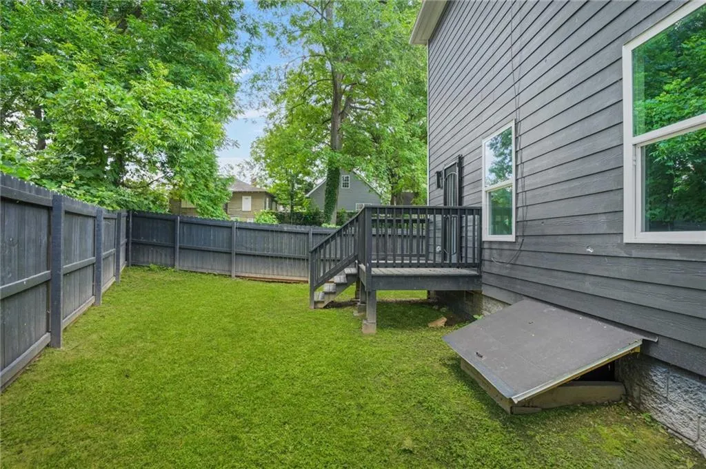 935 Pelham Street Nw, Atlanta, Georgia 30318, 4 Bedrooms Bedrooms, ,3 BathroomsBathrooms,Residential,For Sale,935 Pelham Street Nw,7606648