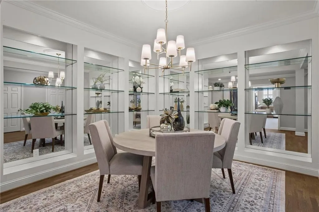 1735 Peachtree Street Ne Unit 109, Atlanta, Georgia 30309, 2 Bedrooms Bedrooms, 0 ,2 BathroomsBathrooms,Residential,Sold,1735 Peachtree Street Ne Unit 109,7727943