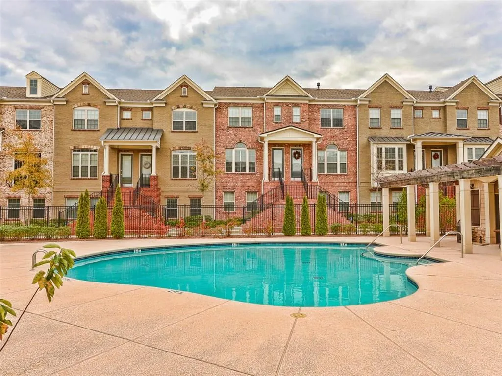 359 Alderwood Lane Unit 54, Sandy Springs, Georgia 30328, 3 Bedrooms Bedrooms, ,3 BathroomsBathrooms,Residential,Sold,359 Alderwood Lane Unit 54,5776315