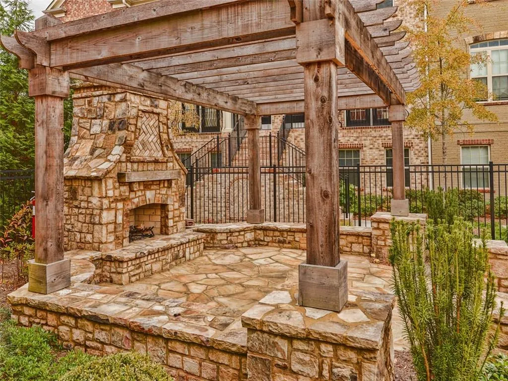 359 Alderwood Lane Unit 54, Sandy Springs, Georgia 30328, 3 Bedrooms Bedrooms, ,3 BathroomsBathrooms,Residential,Sold,359 Alderwood Lane Unit 54,5776315