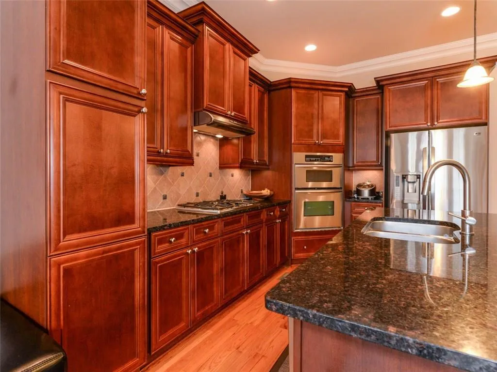 359 Alderwood Lane Unit 54, Sandy Springs, Georgia 30328, 3 Bedrooms Bedrooms, ,3 BathroomsBathrooms,Residential,Sold,359 Alderwood Lane Unit 54,5776315