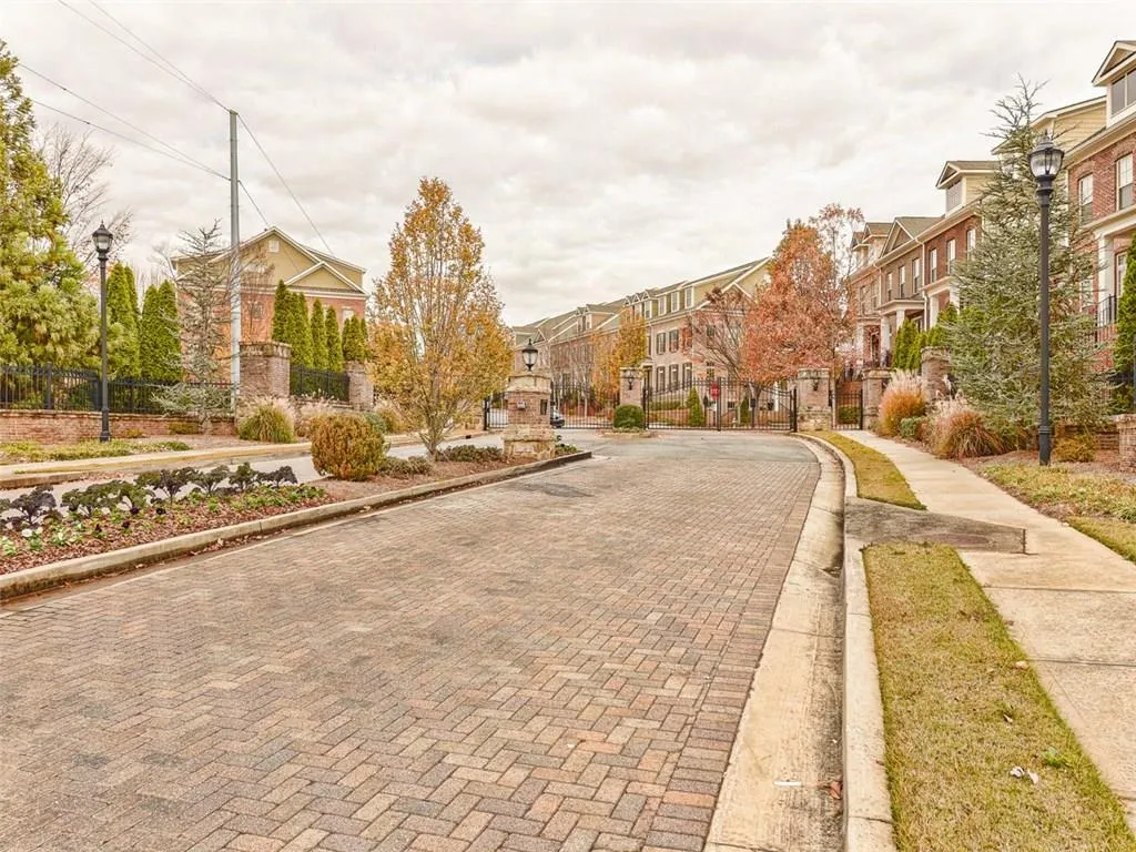 359 Alderwood Lane Unit 54, Sandy Springs, Georgia 30328, 3 Bedrooms Bedrooms, ,3 BathroomsBathrooms,Residential,Sold,359 Alderwood Lane Unit 54,5776315