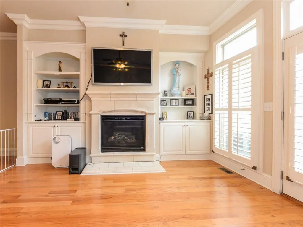 359 Alderwood Lane Unit 54, Sandy Springs, Georgia 30328, 3 Bedrooms Bedrooms, ,3 BathroomsBathrooms,Residential,Sold,359 Alderwood Lane Unit 54,5776315