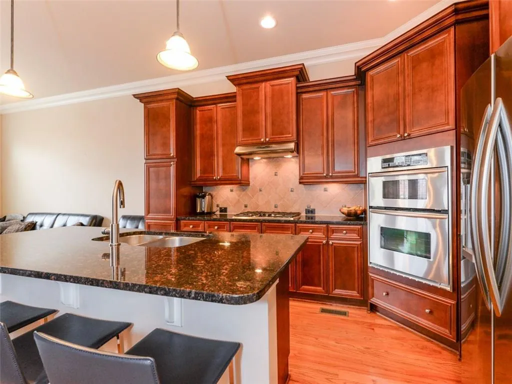 359 Alderwood Lane Unit 54, Sandy Springs, Georgia 30328, 3 Bedrooms Bedrooms, ,3 BathroomsBathrooms,Residential,Sold,359 Alderwood Lane Unit 54,5776315