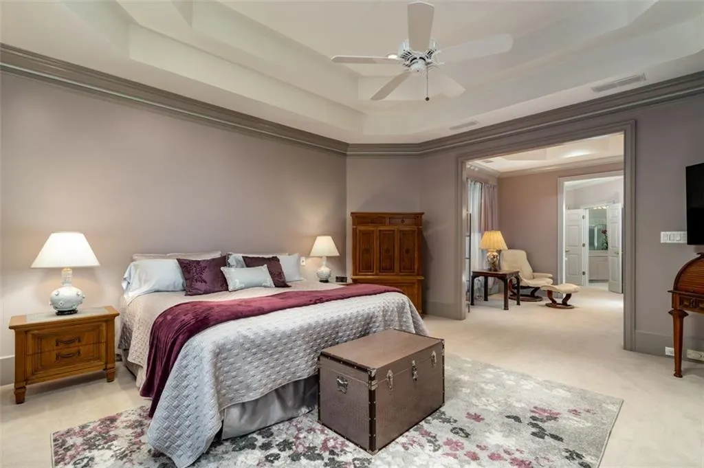 285 Ledgemont Court, Atlanta, Georgia 30342, 4 Bedrooms Bedrooms, ,4 BathroomsBathrooms,Residential,Sold,285 Ledgemont Court,6966325