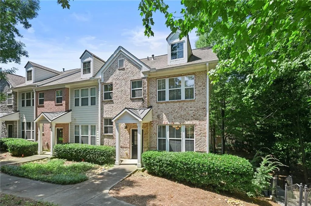 5482 Glenridge View, Atlanta, Georgia 30342, 2 Bedrooms Bedrooms, ,2 BathroomsBathrooms,Residential,Sold,5482 Glenridge View,7446978