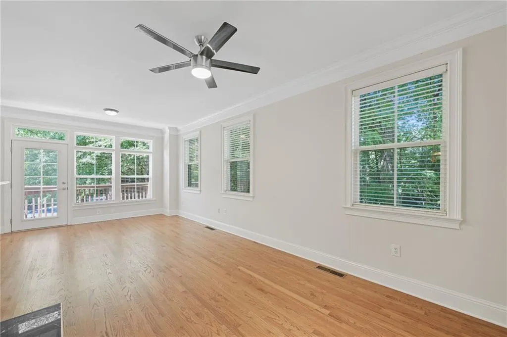 Living area.