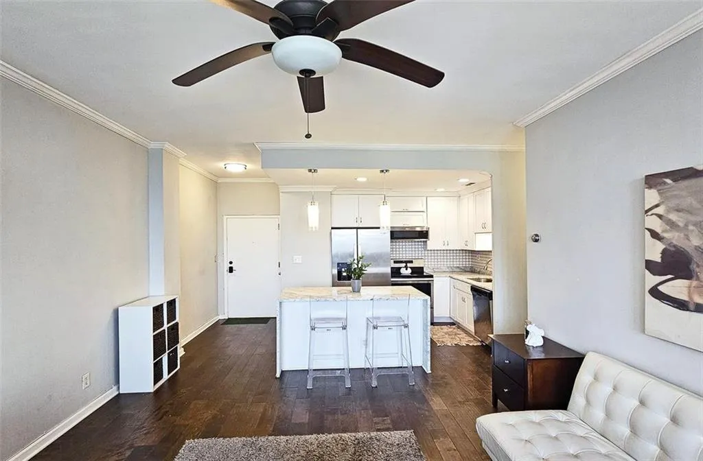 3060 Pharr Court North Court Nw Unit 719, Atlanta, Georgia 30305, 1 Bedroom Bedrooms, ,1 BathroomBathrooms,Residential,For Sale,3060 Pharr Court North Court Nw Unit 719,7630670