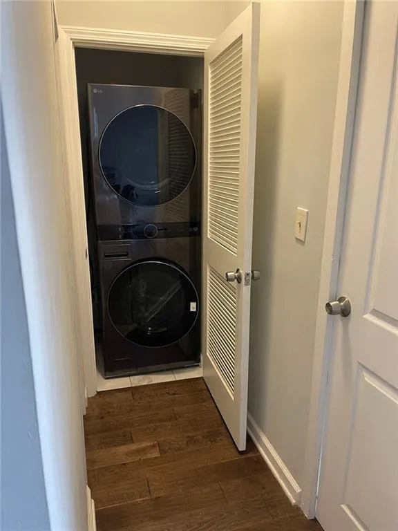 3060 Pharr Court North Court Nw Unit 719, Atlanta, Georgia 30305, 1 Bedroom Bedrooms, ,1 BathroomBathrooms,Residential,For Sale,3060 Pharr Court North Court Nw Unit 719,7630670