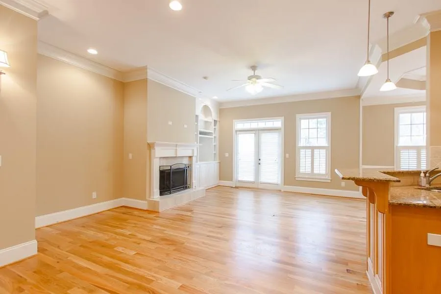 5492 Glenridge Drive Unit 512, Atlanta, Georgia 30342, 4 Bedrooms Bedrooms, ,3 BathroomsBathrooms,Residential,Sold,5492 Glenridge Drive Unit 512,5511939