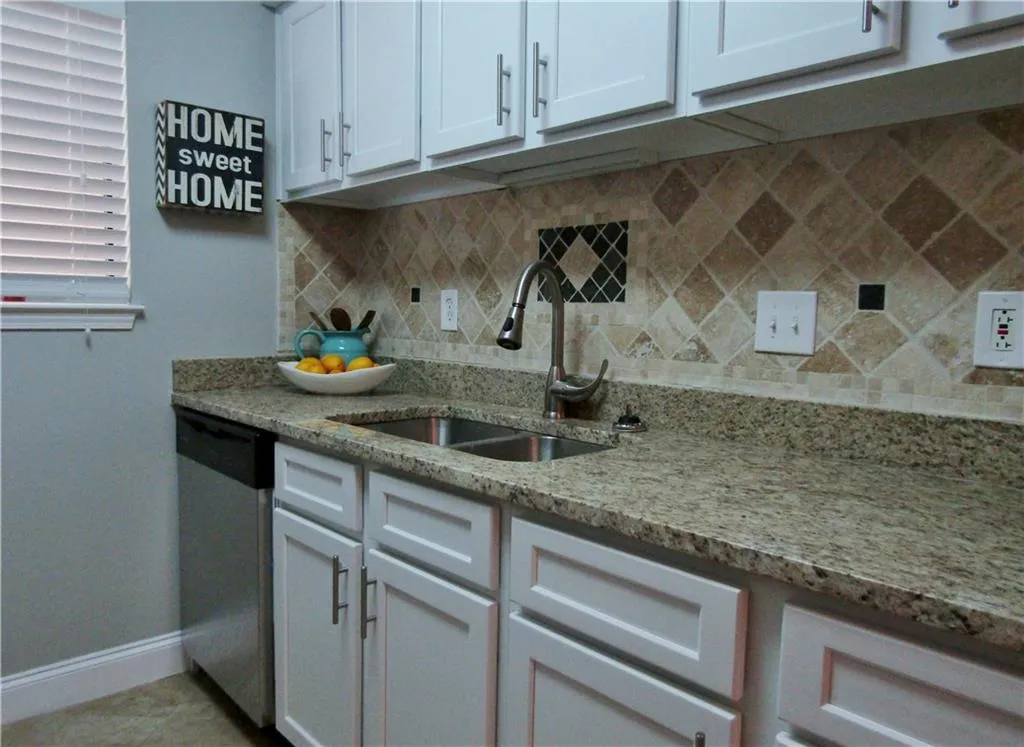 2611 Huntingdon Chase Unit 2611, Sandy Springs, Georgia 30350, 1 Bedroom Bedrooms, ,1 BathroomBathrooms,Residential,Sold,2611 Huntingdon Chase Unit 2611,5699742