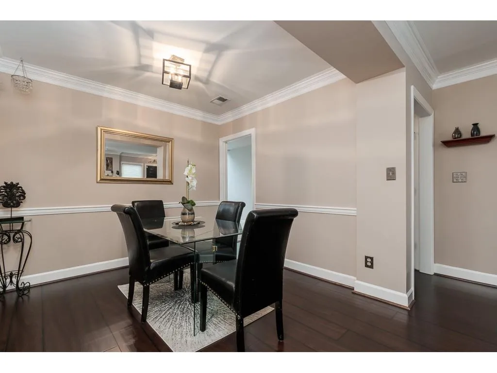 7500 Roswell Road Unit 21, Sandy Springs, Georgia 30350, 2 Bedrooms Bedrooms, ,2 BathroomsBathrooms,Residential,Sold,7500 Roswell Road Unit 21,6673043