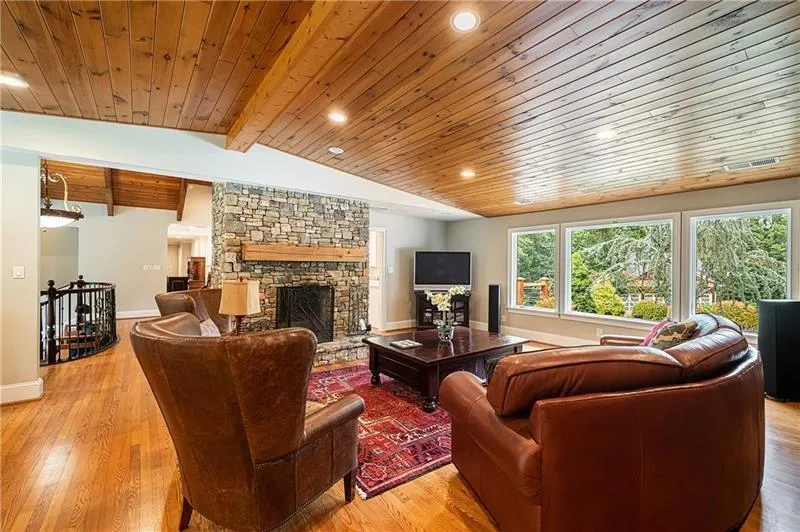 1810 Northridge Road, Sandy Springs, Georgia 30350, 3 Bedrooms Bedrooms, ,4 BathroomsBathrooms,Residential,Sold,1810 Northridge Road,6787626