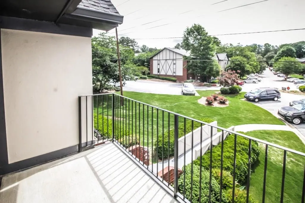 6851 Roswell Road Unit N7, Atlanta, Georgia 30328, 1 Bedroom Bedrooms, ,1 BathroomBathrooms,Residential,Sold,6851 Roswell Road Unit N7,6013681