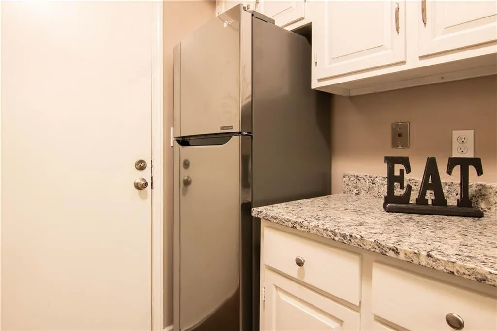6851 Roswell Road Unit N7, Atlanta, Georgia 30328, 1 Bedroom Bedrooms, ,1 BathroomBathrooms,Residential,Sold,6851 Roswell Road Unit N7,6013681
