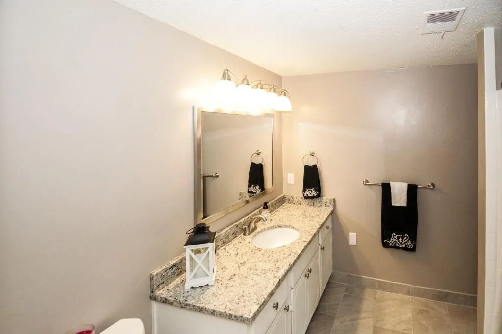 6851 Roswell Road Unit N7, Atlanta, Georgia 30328, 1 Bedroom Bedrooms, ,1 BathroomBathrooms,Residential,Sold,6851 Roswell Road Unit N7,6013681
