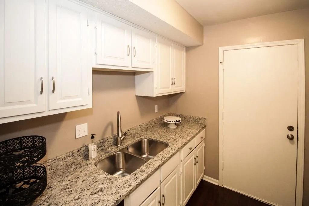6851 Roswell Road Unit N7, Atlanta, Georgia 30328, 1 Bedroom Bedrooms, ,1 BathroomBathrooms,Residential,Sold,6851 Roswell Road Unit N7,6013681