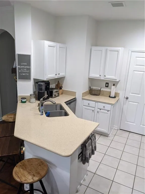 5641 Roswell Road Unit 108, Sandy Springs, Georgia 30342, 1 Bedroom Bedrooms, ,1 BathroomBathrooms,Residential,Sold,5641 Roswell Road Unit 108,6902257