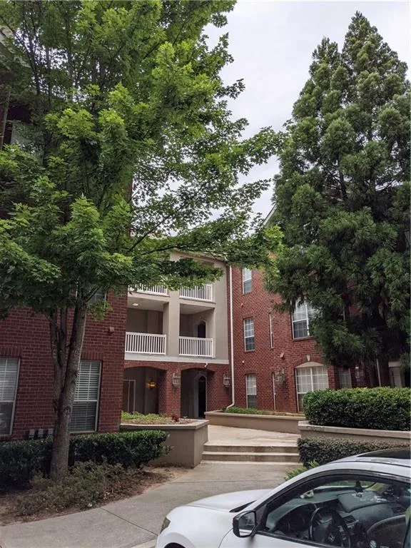 5641 Roswell Road Unit 108, Sandy Springs, Georgia 30342, 1 Bedroom Bedrooms, ,1 BathroomBathrooms,Residential,Sold,5641 Roswell Road Unit 108,6902257