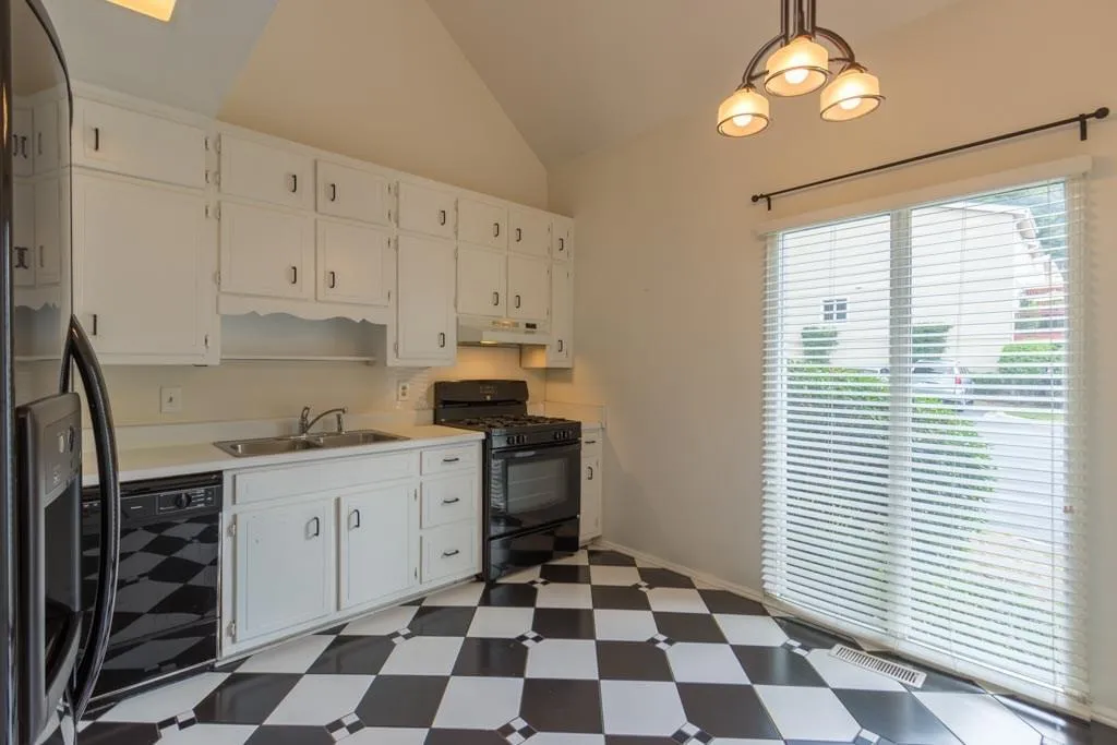 3057 Vinings Ferry Drive Se Unit 3057, Atlanta, Georgia 30339, 3 Bedrooms Bedrooms, ,2 BathroomsBathrooms,Residential,Sold,3057 Vinings Ferry Drive Se Unit 3057,5721937