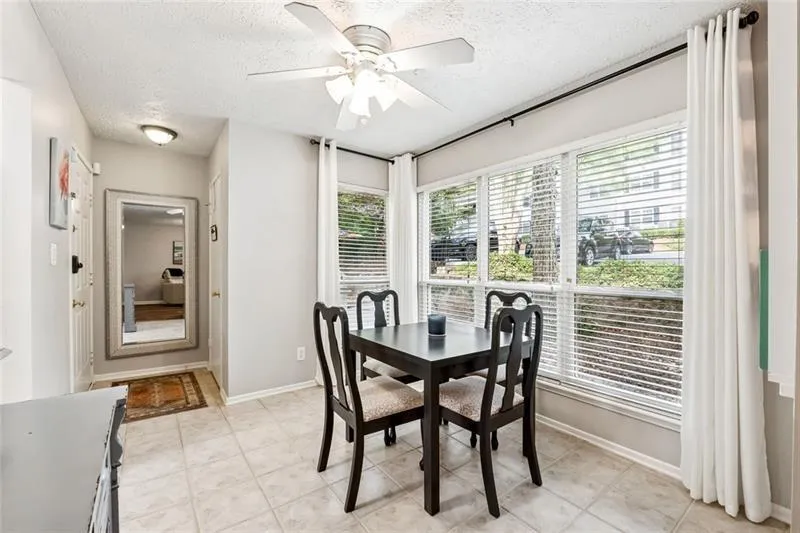 6808 Glenridge Drive Unit H, Atlanta, Georgia 30328, 1 Bedroom Bedrooms, ,1 BathroomBathrooms,Residential,For Sale,6808 Glenridge Drive Unit H,7670788
