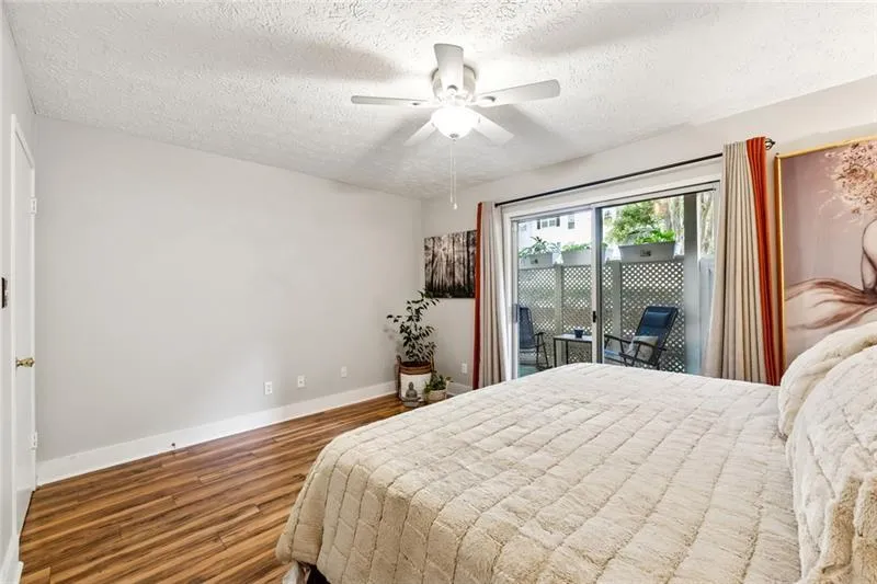 6808 Glenridge Drive Unit H, Atlanta, Georgia 30328, 1 Bedroom Bedrooms, ,1 BathroomBathrooms,Residential,For Sale,6808 Glenridge Drive Unit H,7670788