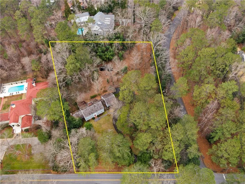 999 Crest Valley Drive, Sandy Springs, Georgia 30327, 4 Bedrooms Bedrooms, ,4 BathroomsBathrooms,Residential,Sold,999 Crest Valley Drive,7169501