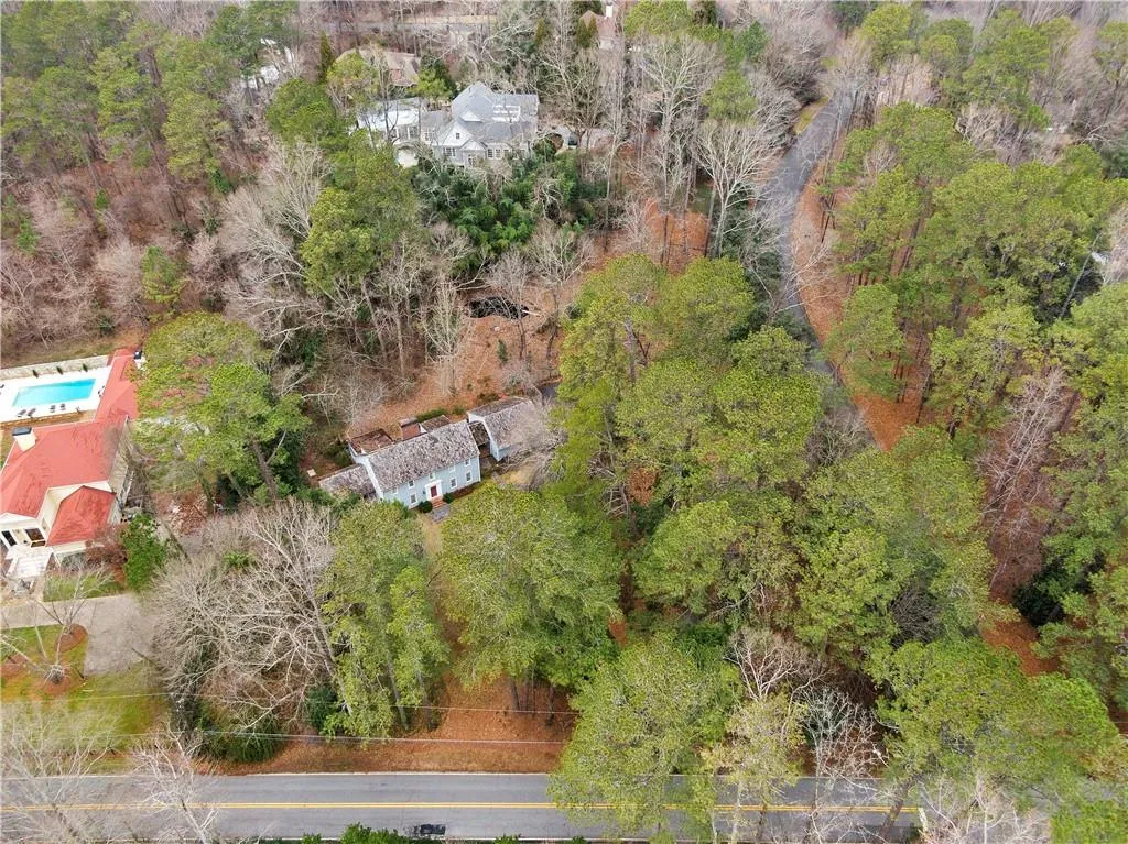 999 Crest Valley Drive, Sandy Springs, Georgia 30327, 4 Bedrooms Bedrooms, ,4 BathroomsBathrooms,Residential,Sold,999 Crest Valley Drive,7169501