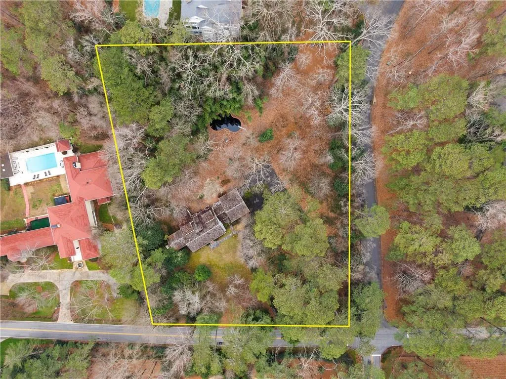 999 Crest Valley Drive, Sandy Springs, Georgia 30327, 4 Bedrooms Bedrooms, ,4 BathroomsBathrooms,Residential,Sold,999 Crest Valley Drive,7169501