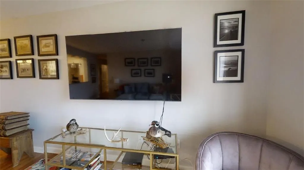 300 Johnson Ferry Road Ne Unit B605, Sandy Springs, Georgia 30328, 1 Bedroom Bedrooms, ,1 BathroomBathrooms,Residential,Sold,300 Johnson Ferry Road Ne Unit B605,7219986