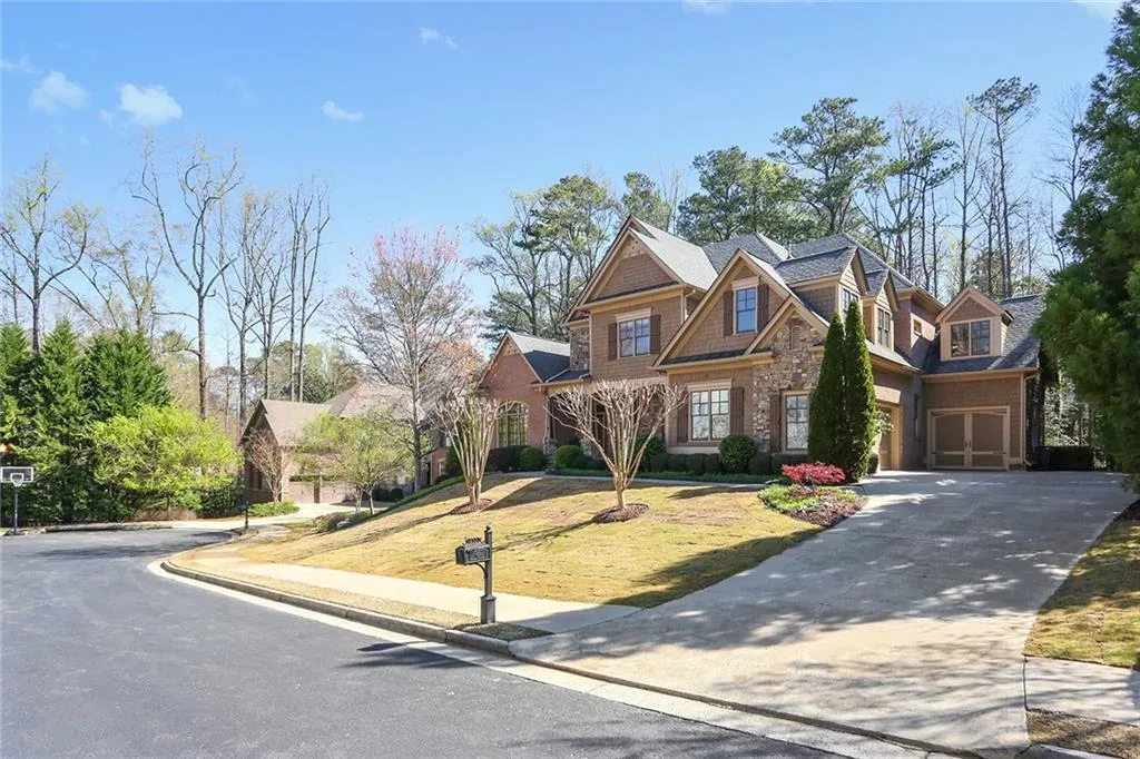 415 Mabry Place, Atlanta, Georgia 30319, 7 Bedrooms Bedrooms, ,5 BathroomsBathrooms,Residential,Sold,415 Mabry Place,6527423