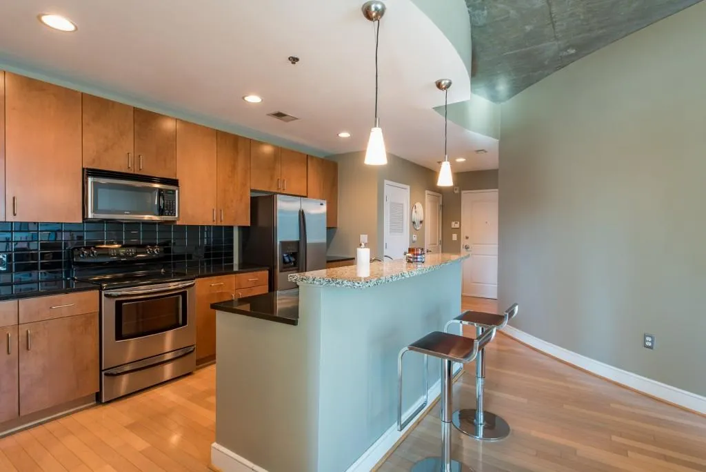 950 W Peachtree Street Nw Unit 1011, Atlanta, Georgia 30309, 2 Bedrooms Bedrooms, ,2 BathroomsBathrooms,Residential,Sold,950 W Peachtree Street Nw Unit 1011,5956718