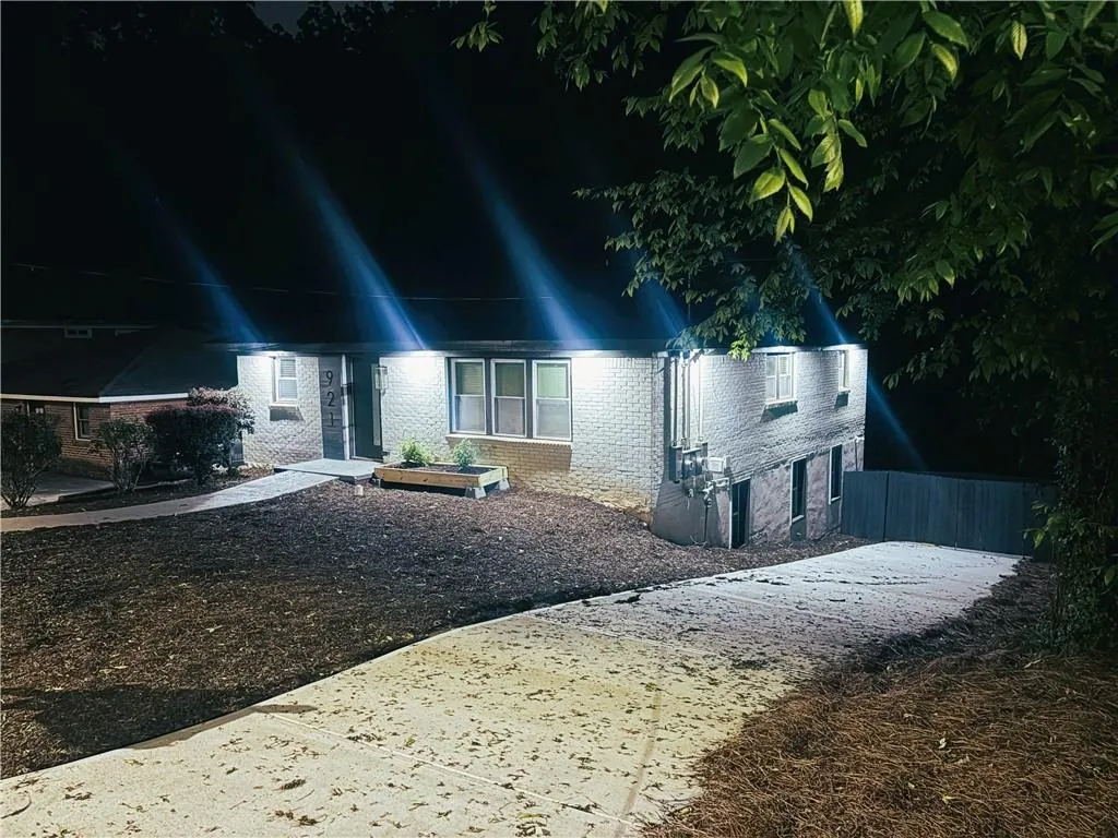 921 Hall Street, Atlanta, Georgia 30318, 0 ,Residential Income,For Sale,921 Hall Street,7762734