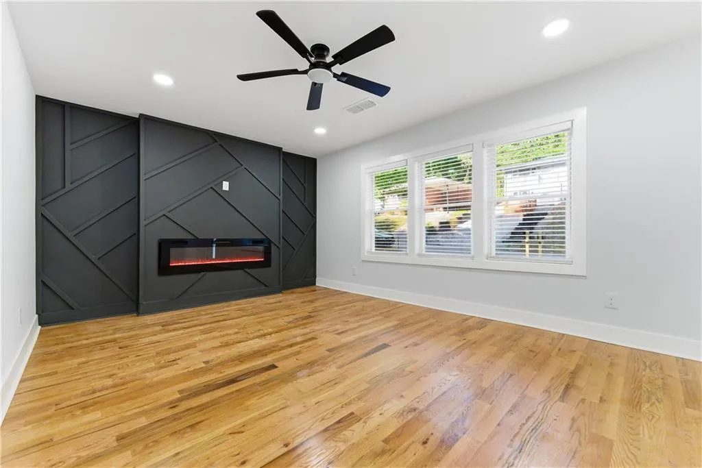 921 Hall Street, Atlanta, Georgia 30318, 0 ,Residential Income,For Sale,921 Hall Street,7762734