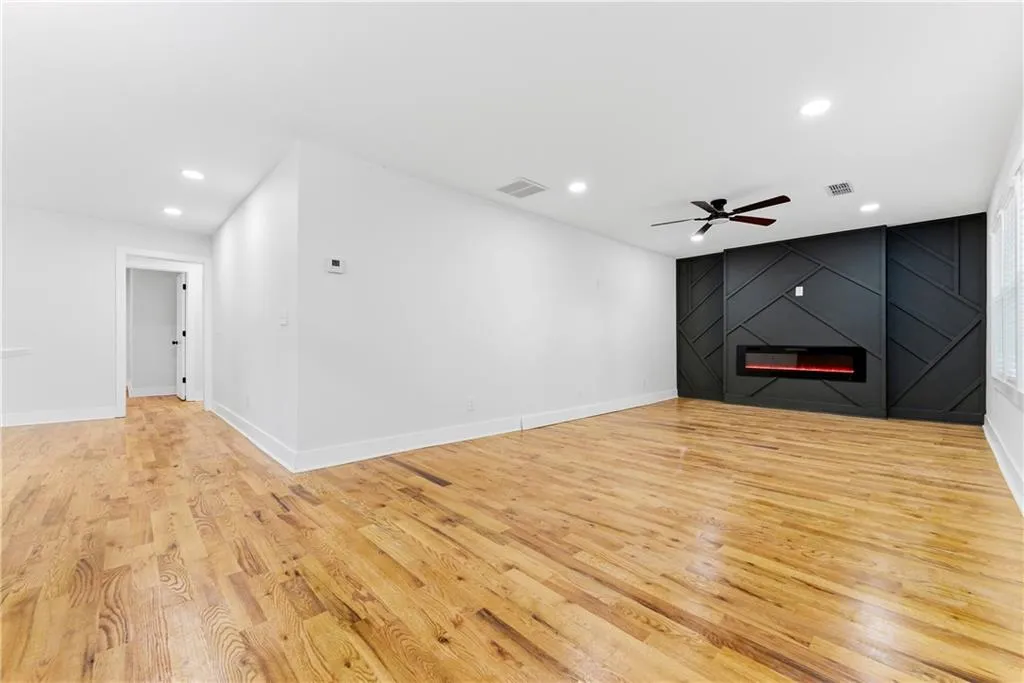 921 Hall Street, Atlanta, Georgia 30318, 0 ,Residential Income,For Sale,921 Hall Street,7762734