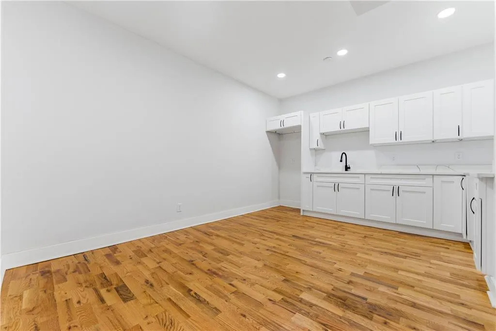 921 Hall Street, Atlanta, Georgia 30318, 0 ,Residential Income,For Sale,921 Hall Street,7762734