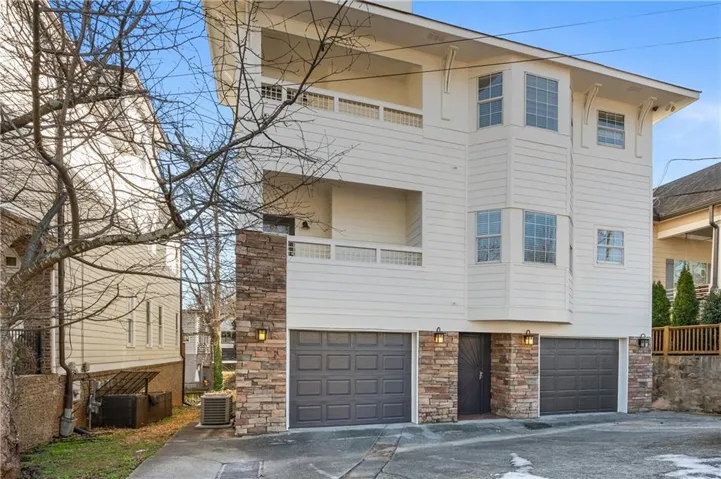 567 Winton Terrace Ne Unit D, Atlanta, Georgia 30308
