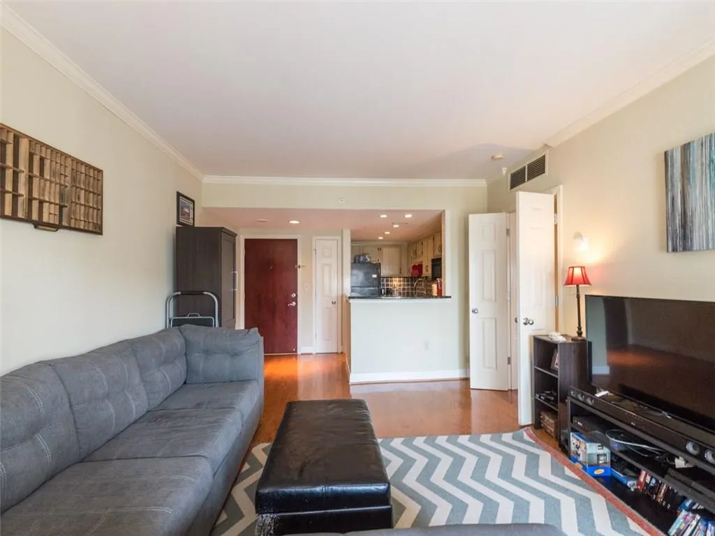 199 14th Street Ne Unit 2107, Atlanta, Georgia 30309, 1 Bedroom Bedrooms, ,1 BathroomBathrooms,Residential,Sold,199 14th Street Ne Unit 2107,6010836