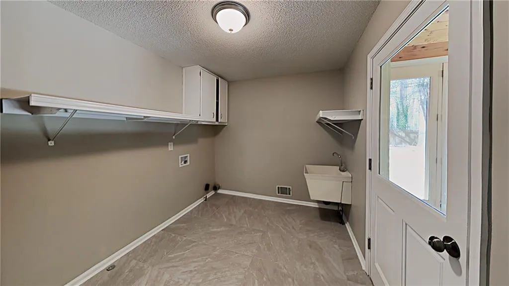 820 Mabry Road, Sandy Springs, Georgia 30328, 4 Bedrooms Bedrooms, ,4 BathroomsBathrooms,Residential,Sold,820 Mabry Road,7024669