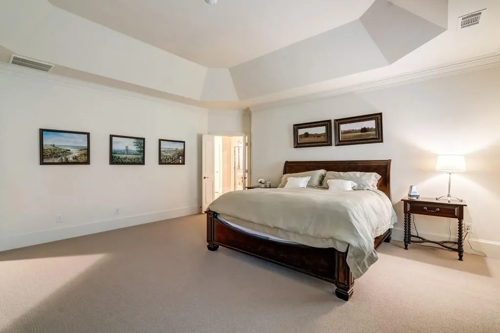 284 Forest Valley Court, Atlanta, Georgia 30342, 5 Bedrooms Bedrooms, ,5 BathroomsBathrooms,Residential,Sold,284 Forest Valley Court,6726834