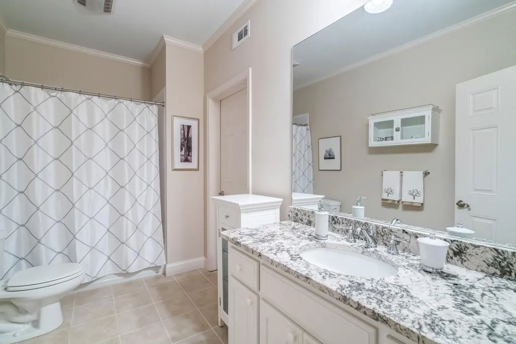 284 Forest Valley Court, Atlanta, Georgia 30342, 5 Bedrooms Bedrooms, ,5 BathroomsBathrooms,Residential,Sold,284 Forest Valley Court,6726834