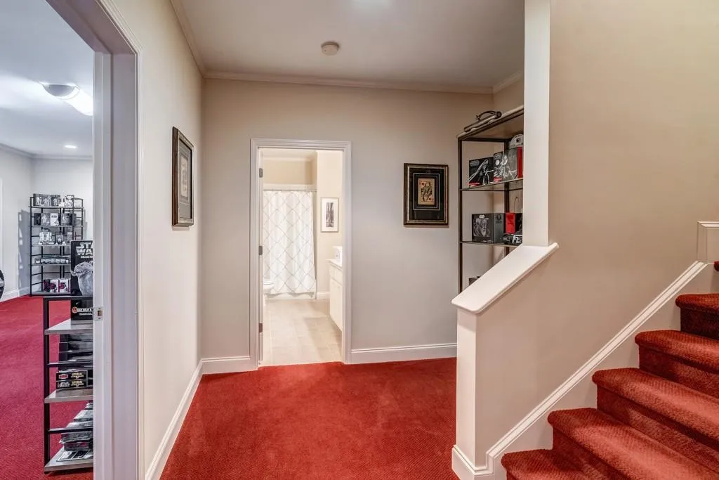 284 Forest Valley Court, Atlanta, Georgia 30342, 5 Bedrooms Bedrooms, ,5 BathroomsBathrooms,Residential,Sold,284 Forest Valley Court,6726834