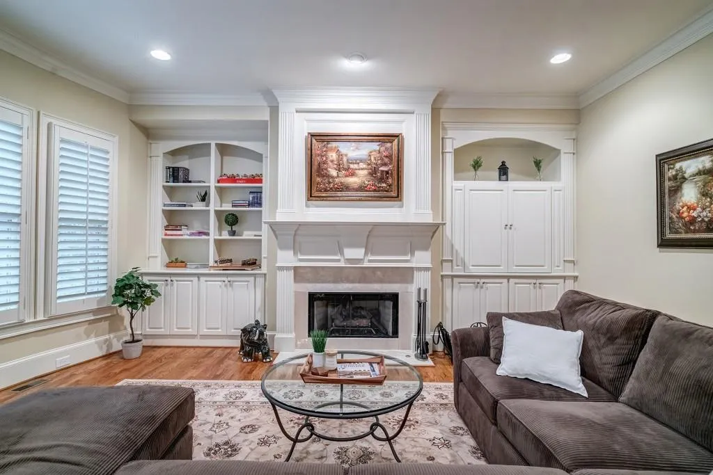 284 Forest Valley Court, Atlanta, Georgia 30342, 5 Bedrooms Bedrooms, ,5 BathroomsBathrooms,Residential,Sold,284 Forest Valley Court,6726834