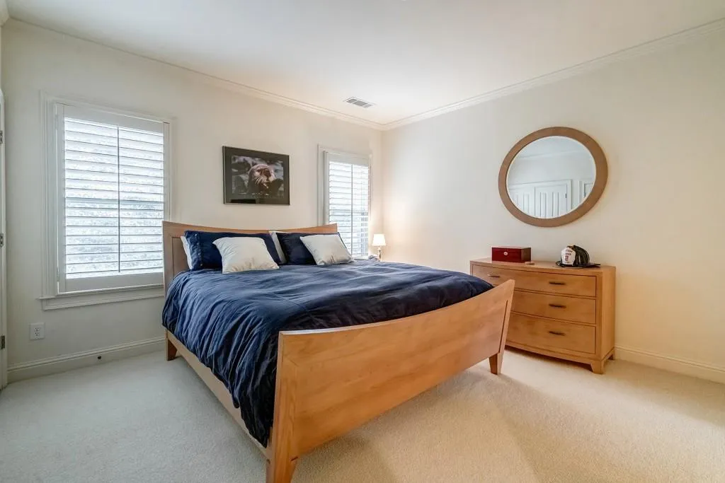 284 Forest Valley Court, Atlanta, Georgia 30342, 5 Bedrooms Bedrooms, ,5 BathroomsBathrooms,Residential,Sold,284 Forest Valley Court,6726834