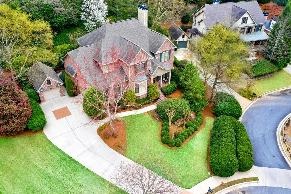 284 Forest Valley Court, Atlanta, Georgia 30342, 5 Bedrooms Bedrooms, ,5 BathroomsBathrooms,Residential,Sold,284 Forest Valley Court,6726834