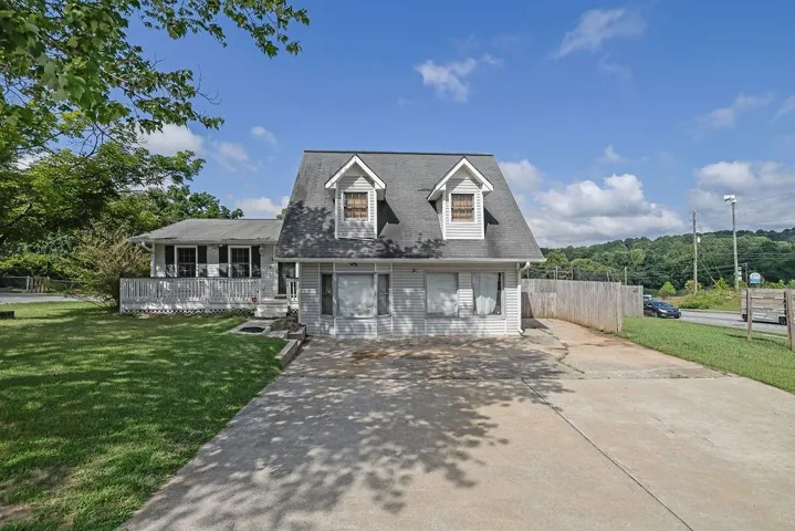 202 Mill Creek Road, Woodstock, Georgia 30188