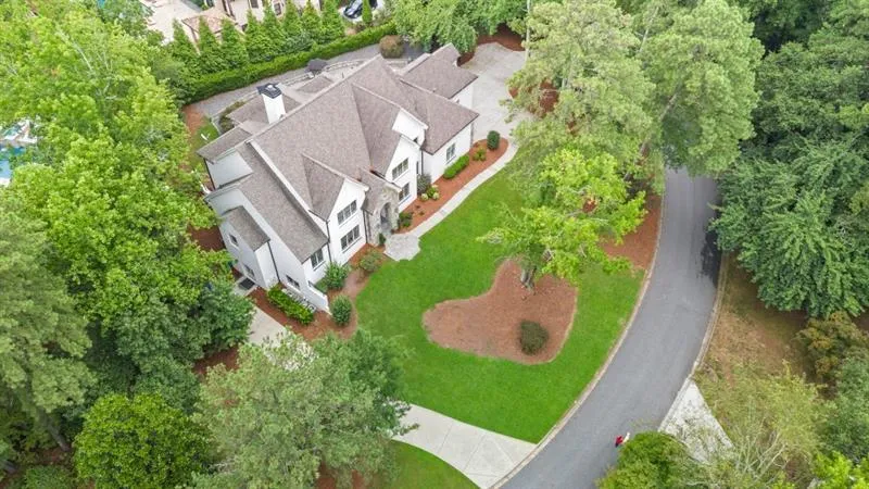 345 Kelson Drive, Atlanta, Georgia 30327, 5 Bedrooms Bedrooms, ,6 BathroomsBathrooms,Residential,Sold,345 Kelson Drive,7461837