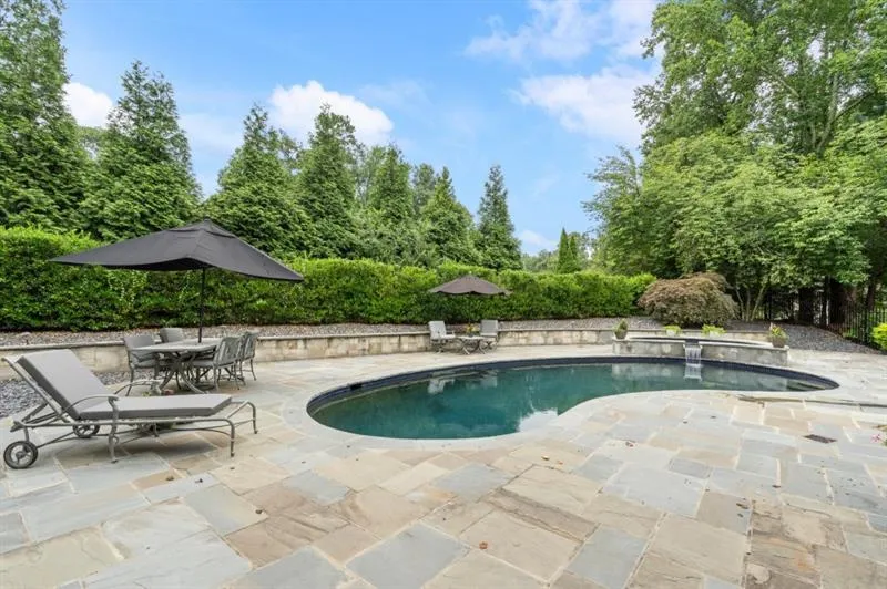 345 Kelson Drive, Atlanta, Georgia 30327, 5 Bedrooms Bedrooms, ,6 BathroomsBathrooms,Residential,Sold,345 Kelson Drive,7461837